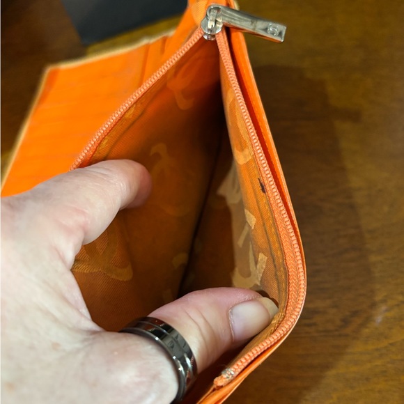 CHANEL Cambon Line Large Beige Yellow 
Calfskin Leather wallet - Picture 5 of 12